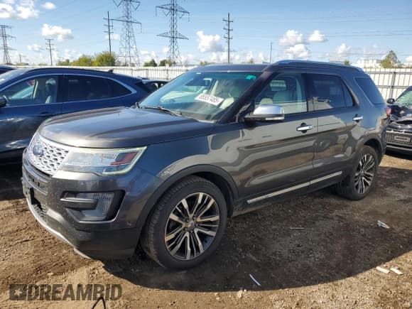 ✅ 2016 Ford Explorer Platinum • VIN: 1FM5K8HT9GGB49789 • Lot: 85557485. Wystawiony na Copart z przebiegiem 183 297 mil. Bezpłatny archiwum sprzedaży aukcyjnych z USA i szczegółowy raport historii pojazdu na DreamBid. Zdjęcie 1.