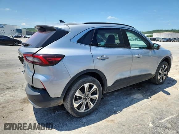 ✅ 2023 Ford Escape Platinum • VIN: 1FMCU9JA9PUA97369 • Лот: 63828475. Опубликован ранее на Copart с пробегом 20 412 миль. Бесплатный доступ к архиву аукционных продаж из США и подробный отчёт об истории автомобиля на DreamBid. Изображение 3.