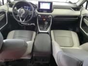 ✅ 2023 Toyota RAV4 Hybrid XLE Premium • VIN: JTMB6RFV4PD542820 • Лот: 84806085. Опубликован ранее на Copart с пробегом 31 306 миль. Бесплатный доступ к архиву аукционных продаж из США и подробный отчёт об истории автомобиля на DreamBid. Изображение 8.