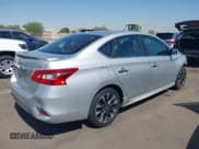 ✅ 2017 Nissan Sentra S • VIN: 3N1AB7AP2HY365481 • Lot: 42923465. Wystawiony na IAAI z przebiegiem 80 628 mil. Bezpłatny archiwum sprzedaży aukcyjnych z USA i szczegółowy raport historii pojazdu na DreamBid. Zdjęcie 4.