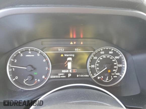 ✅ 2024 Mitsubishi Outlander SE • VIN: JA4J4VA85RZ045030 • Lot: 90113515. Wystawiony na Copart z przebiegiem 38 502 mil. Bezpłatny archiwum sprzedaży aukcyjnych z USA i szczegółowy raport historii pojazdu na DreamBid. Zdjęcie 9.