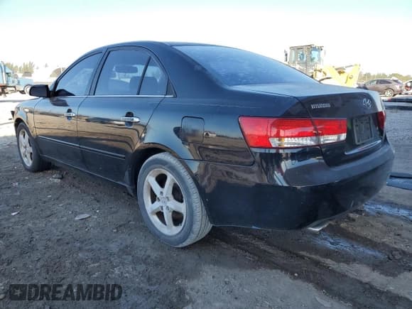 ✅ 2007 Hyundai Sonata SE • VIN: 5NPEU46F87H210596 • Лот: 83837154. Опубликован ранее на Copart с пробегом 198 914 миль. Бесплатный доступ к архиву аукционных продаж из США и подробный отчёт об истории автомобиля на DreamBid. Изображение 2.