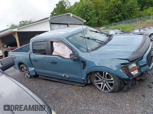 ✅ 2023 Ford F-150 XL • VIN: 1FTFW1E58PKF15989 • Lot: 42253099. Listed on IAAI with 38,571 mi. Free auction sales archive from the USA and detailed vehicle history report at DreamBid. Image 14.