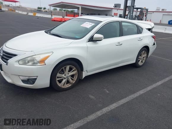 ✅ 2013 Nissan Altima SL • VIN: 1N4AL3AP7DN447853 • Lot: 43077098. Wystawiony na IAAI z przebiegiem 166 271 mil. Bezpłatny archiwum sprzedaży aukcyjnych z USA i szczegółowy raport historii pojazdu na DreamBid. Zdjęcie 2.