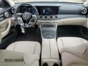 ✅ 2021 Mercedes-Benz E 450 • VIN: W1KZH6AB0MA938802 • Лот: 69301654. Опубликован ранее на Copart с пробегом 20 347 миль. Бесплатный доступ к архиву аукционных продаж из США и подробный отчёт об истории автомобиля на DreamBid. Изображение 8.