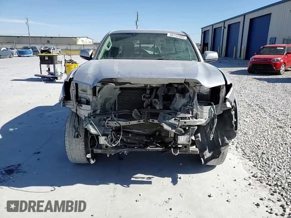 ✅ 2017 Toyota Tacoma SR5 • VIN: 5TFBZ5DN4HX003181 • Lot: 90752605. Wystawiony na Copart z przebiegiem 124 669 mil. Bezpłatny archiwum sprzedaży aukcyjnych z USA i szczegółowy raport historii pojazdu na DreamBid. Zdjęcie 14.