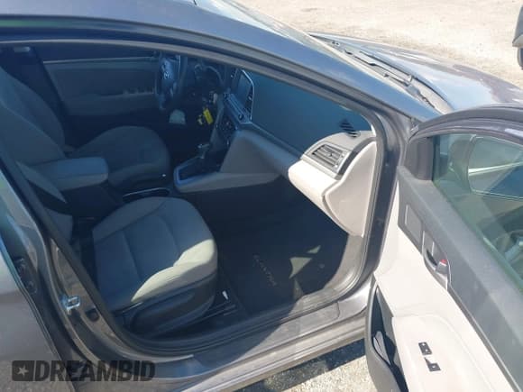 ✅ 2018 Hyundai Elantra SEL • VIN: 5NPD84LF7JH334144 • Lot: 43521235. Listed on IAAI with 100,952 mi. Free auction sales archive from the USA and detailed vehicle history report at DreamBid. Image 5.