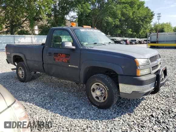 ✅ 2004 Chevrolet Silverado 2500HD Work Truck • VIN: 1GCHK24U44E289012 • Lot: 64666735. Wystawiony na Copart z przebiegiem 119 841 mil. Bezpłatny archiwum sprzedaży aukcyjnych z USA i szczegółowy raport historii pojazdu na DreamBid. Zdjęcie 4.