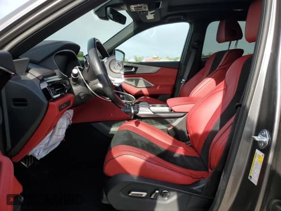 ✅ 2023 Acura MDX w/A-Spec Package • VIN: 5J8YE1H03PL003855 • Lot: 70515485. Wystawiony na Copart z przebiegiem 35 770 mil. Bezpłatny archiwum sprzedaży aukcyjnych z USA i szczegółowy raport historii pojazdu na DreamBid. Zdjęcie 7.