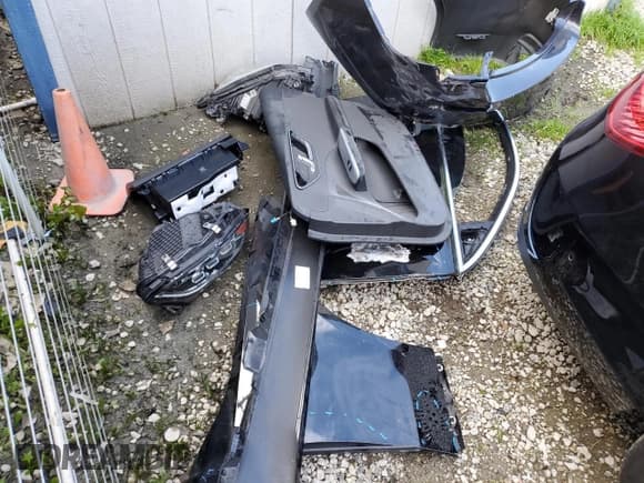 ✅ 2023 Mercedes-Benz C 300 • VIN: W1KAF4GB0PR135167 • Lot: 44068634. Listed on Copart with 9,070 mi. Free auction sales archive from the USA and detailed vehicle history report at DreamBid. Image 12.