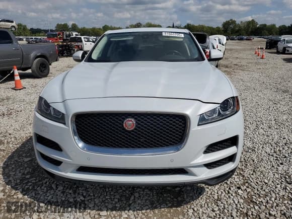 ✅ 2017 Jaguar F-Pace 20d Prestige • VIN: SADCK2BN0HA087985 • Lot: 81663705. Listed on Copart with 100,128 mi. Free auction sales archive from the USA and detailed vehicle history report at DreamBid. Image 5.