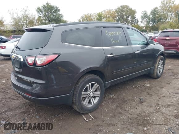✅ 2015 Chevrolet Traverse LT • VIN: 1GNKVHKD7FJ389402 • Lot: 43459239. Wystawiony na IAAI z przebiegiem 181 497 mil. Bezpłatny archiwum sprzedaży aukcyjnych z USA i szczegółowy raport historii pojazdu na DreamBid. Zdjęcie 4.