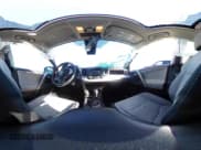 ✅ 2018 Toyota RAV4 XLE • VIN: 2T3RFREV0JW750395 • Лот: 43690716. Опубликован ранее на IAAI с пробегом 79 460 миль. Бесплатный доступ к архиву аукционных продаж из США и подробный отчёт об истории автомобиля на DreamBid. Изображение 18.