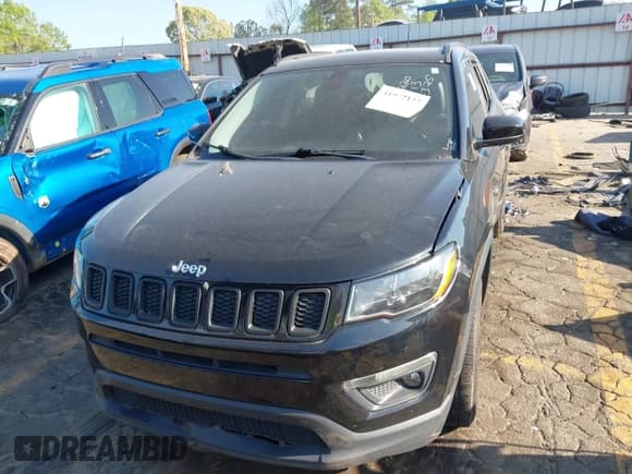 ✅ 2018 Jeep Compass Latitude • VIN: 3C4NJCBB9JT122220 • Lot: 41972125. Listed on IAAI with Not provided. Free auction sales archive from the USA and detailed vehicle history report at DreamBid. Image 11.