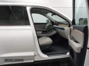 ✅ 2024 Hyundai Palisade Limited • VIN: KM8R5DGE2RU665937 • Lot: 43476525. Wystawiony na IAAI z przebiegiem 18 282 mil. Bezpłatny archiwum sprzedaży aukcyjnych z USA i szczegółowy raport historii pojazdu na DreamBid. Zdjęcie 5.