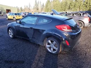 ✅ 2015 Hyundai Veloster • VIN: KMHTC6AD5FU239663 • Lot: 85713664. Wystawiony na Copart z przebiegiem 106 919 mil. Bezpłatny archiwum sprzedaży aukcyjnych z USA i szczegółowy raport historii pojazdu na DreamBid. Zdjęcie 2.