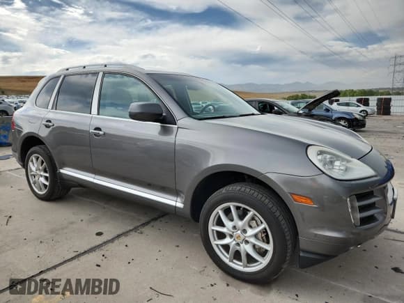 ✅ 2008 Porsche Cayenne S • VIN: WP1AB29P28LA30894 • Лот: 80892955. Опубликован ранее на Copart с пробегом 73 740 миль. Бесплатный доступ к архиву аукционных продаж из США и подробный отчёт об истории автомобиля на DreamBid. Изображение 4.