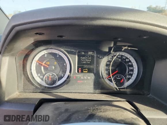 ✅ 2013 Ram 2500 Tradesman • VIN: 3C6UR5HL1DG569998 • Лот: 90706075. Опубликован ранее на Copart с пробегом 243 024 миль. Бесплатный доступ к архиву аукционных продаж из США и подробный отчёт об истории автомобиля на DreamBid. Изображение 9.