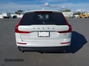 ✅ 2020 Volvo XC60 Momentum • VIN: YV4102DK5L1602268 • Lot: 43795880. Listed on IAAI with 31,557 mi. Free auction sales archive from the USA and detailed vehicle history report at DreamBid. Image 16.