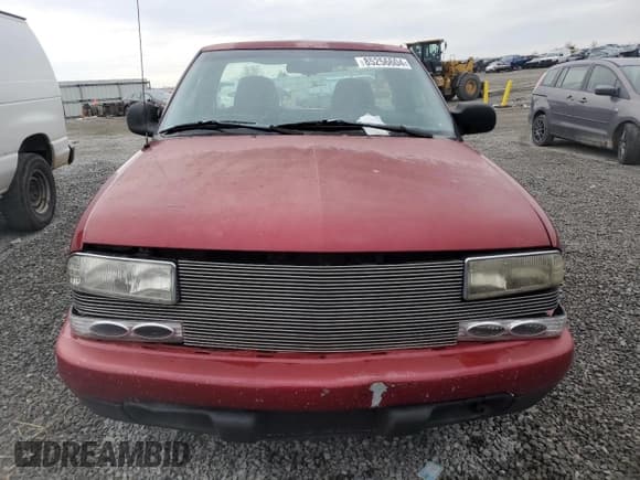 ✅ 1998 Chevrolet S-10 LS • VIN: 1GCCS1449W8119105 • Лот: 85256604. Опубликован ранее на Copart с пробегом 247 411 миль. Бесплатный доступ к архиву аукционных продаж из США и подробный отчёт об истории автомобиля на DreamBid. Изображение 5.
