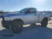 2017 Ram 1500 Express z VIN 3C6JR7AT1HG789172, wystawiony jako Copart lot #87763665 z przebiegiem 105 775 mil mil oraz Szkoda całkowita • Salvage title. Historia ofert i sprzedaży dostępna na DreamBid. Obrazek 1.
