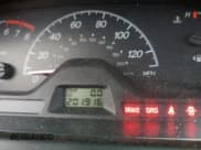 ✅ 2002 Mitsubishi Lancer ES • VIN: JA3AJ26E82U044516 • Lot: 76046224. Wystawiony na Copart z przebiegiem 201 916 mil. Bezpłatny archiwum sprzedaży aukcyjnych z USA i szczegółowy raport historii pojazdu na DreamBid. Zdjęcie 9.