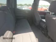 ✅ 2020 Chevrolet Silverado 1500 Custom • VIN: 3GCPYBEH1LG126160 • Lot: 67471794. Wystawiony na Copart z przebiegiem 131 509 mil. Bezpłatny archiwum sprzedaży aukcyjnych z USA i szczegółowy raport historii pojazdu na DreamBid. Zdjęcie 10.