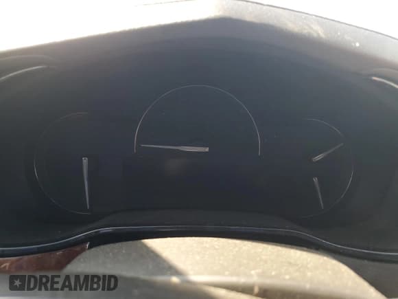 ✅ 2017 Cadillac CTS RWD • VIN: 1G6AP5SX7H0113952 • Lot: 56826545. Wystawiony na Copart z przebiegiem Nie podano. Bezpłatny archiwum sprzedaży aukcyjnych z USA i szczegółowy raport historii pojazdu na DreamBid. Zdjęcie 9.