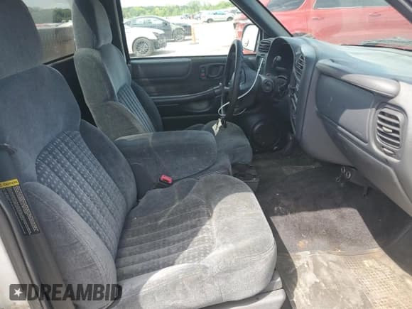✅ 2000 Chevrolet S-10 LS • VIN: 1GCCS14W6YK218696 • Лот: 67710344. Опубликован ранее на Copart с пробегом 106 603 миль. Бесплатный доступ к архиву аукционных продаж из США и подробный отчёт об истории автомобиля на DreamBid. Изображение 10.