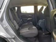 ✅ 2018 Jeep Cherokee Latitude • VIN: 1C4PJLCB5JD574405 • Lot: 84430205. Listed on Copart with 191,681 mi. Free auction sales archive from the USA and detailed vehicle history report at DreamBid. Image 11.