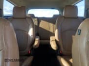 ✅ 2015 Buick Enclave Premium • VIN: 5GAKRCKD8FJ244631 • Lot: 90443995. Wystawiony na Copart z przebiegiem 190 296 mil. Bezpłatny archiwum sprzedaży aukcyjnych z USA i szczegółowy raport historii pojazdu na DreamBid. Zdjęcie 10.