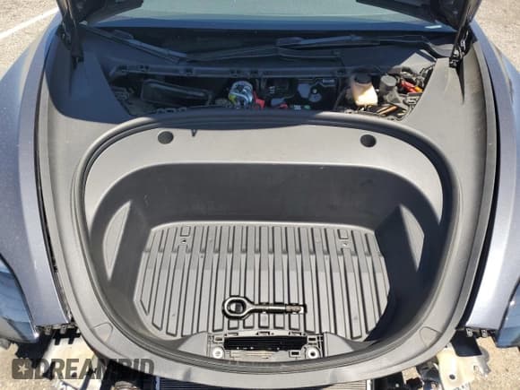 ✅ 2023 Tesla Model 3 • VIN: 5YJ3E1EA6PF426955 • Lot: 55119795. Wystawiony na Copart z przebiegiem 26 686 mil. Bezpłatny archiwum sprzedaży aukcyjnych z USA i szczegółowy raport historii pojazdu na DreamBid. Zdjęcie 11.