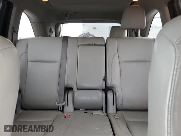 ✅ 2015 Toyota Highlander XLE • VIN: 5TDJKRFH1FS103255 • Lot: 85941595. Listed on Copart with 172,332 mi. Free auction sales archive from the USA and detailed vehicle history report at DreamBid. Image 10.