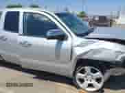 2015 Chevrolet Silverado 1500 LS z VIN 1GCRCPEC8FZ361877, wystawiony jako IAAI lot #42781995 z przebiegiem 278 898 mil mil oraz . Historia ofert i sprzedaży dostępna na DreamBid. Obrazek 20.