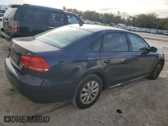 ✅ 2014 Volkswagen Passat Wolfsburg Edition • VIN: 1VWAT7A35EC115077 • Lot: 89393315. Listed on Copart with 107,092 mi. Free auction sales archive from the USA and detailed vehicle history report at DreamBid. Image 3.