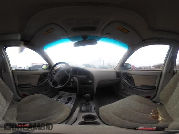 ✅ 2001 Hyundai Elantra GLS • VIN: KMHDN45D11U198194 • Lot: 41522286. Wystawiony na IAAI z przebiegiem 157 334 mil. Bezpłatny archiwum sprzedaży aukcyjnych z USA i szczegółowy raport historii pojazdu na DreamBid. Zdjęcie 18.