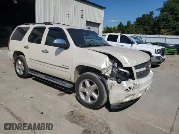 ✅ 2013 Chevrolet Tahoe LTZ • VIN: 1GNSCCE09DR370253 • Lot: 70053845. Listed on Copart with 160,085 mi. Free auction sales archive from the USA and detailed vehicle history report at DreamBid. Image 4.