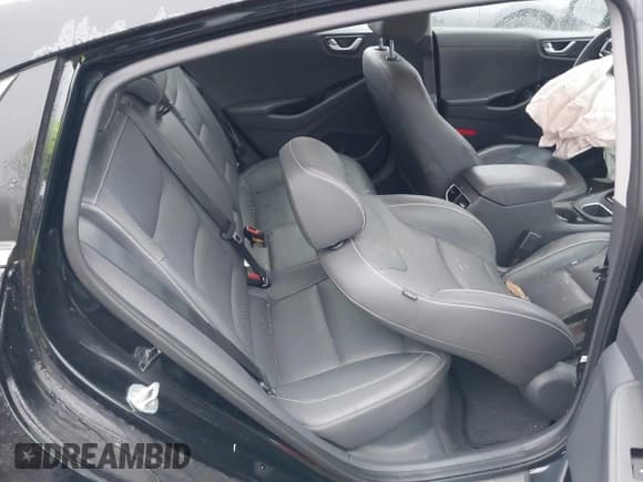 ✅ 2019 Hyundai Ioniq Limited • VIN: KMHC75LD5KU162959 • Lot: 41081074. Wystawiony na IAAI z przebiegiem 80 014 mil. Bezpłatny archiwum sprzedaży aukcyjnych z USA i szczegółowy raport historii pojazdu na DreamBid. Zdjęcie 8.