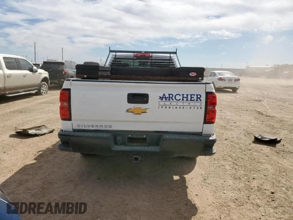 ✅ 2018 Chevrolet Silverado 1500 Work Truck • VIN: 1GCNCNEC3JZ203717 • Lot: 84374055. Wystawiony na Copart z przebiegiem 144 924 mil. Bezpłatny archiwum sprzedaży aukcyjnych z USA i szczegółowy raport historii pojazdu na DreamBid. Zdjęcie 6.
