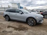 ✅ 2024 Volvo V90 Plus • VIN: YV4062NY9R1190412 • Лот: 75698404. Опубликован ранее на Copart с пробегом 19 504 миль. Бесплатный доступ к архиву аукционных продаж из США и подробный отчёт об истории автомобиля на DreamBid. Изображение 4.