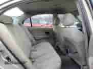 2002 Hyundai Elantra GLS z VIN KMHDN45D02U461423, wystawiony jako Copart lot #78958774 z przebiegiem 175 810 mil mil oraz Czysty tytuł • Clean title. Historia ofert i sprzedaży dostępna na DreamBid. Obrazek 10.