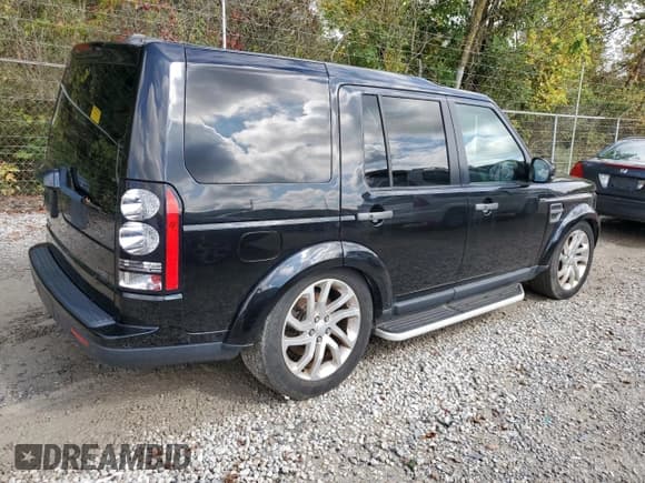 ✅ 2016 Land Rover LR4 HSE • VIN: SALAG2V60GA830841 • Lot: 81716095. Wystawiony na Copart z przebiegiem 81 818 mil. Bezpłatny archiwum sprzedaży aukcyjnych z USA i szczegółowy raport historii pojazdu na DreamBid. Zdjęcie 3.