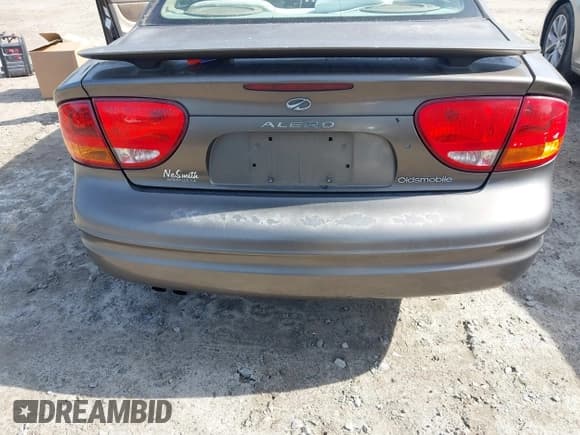 ✅ 2002 Oldsmobile Alero GL1 • VIN: 1G3NL52E82C172314 • Lot: 41465789. Wystawiony na IAAI z przebiegiem 118 427 mil. Bezpłatny archiwum sprzedaży aukcyjnych z USA i szczegółowy raport historii pojazdu na DreamBid. Zdjęcie 6.