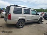 ✅ 2007 Jeep Commander Sport • VIN: 1J8HG48P67C653599 • Lot: 55772485. Wystawiony na Copart z przebiegiem 227 212 mil. Bezpłatny archiwum sprzedaży aukcyjnych z USA i szczegółowy raport historii pojazdu na DreamBid. Zdjęcie 3.