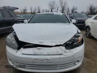 2008 Hyundai Tiburon GS с VIN KMHHM66DX8U290154, выставлен на аукционе Copart как лот 67054434 с пробегом 191 963 миль миль и На запчасти • Non repairable. История ставок и продаж доступна на DreamBid. Изображение 5.