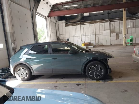 ✅ 2024 Hyundai Ioniq 5 SE Standard Range • VIN: KM8KM4DB7RU262342 • Lot: 42302819. Wystawiony na IAAI z przebiegiem 12 461 mil. Bezpłatny archiwum sprzedaży aukcyjnych z USA i szczegółowy raport historii pojazdu na DreamBid. Zdjęcie 14.