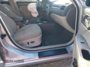 ✅ 2011 Ford Fusion Hybrid • VIN: 3FADP0L37BR335624 • Lot: 43479762. Listed on IAAI with 102,058 mi. Free auction sales archive from the USA and detailed vehicle history report at DreamBid. Image 5.