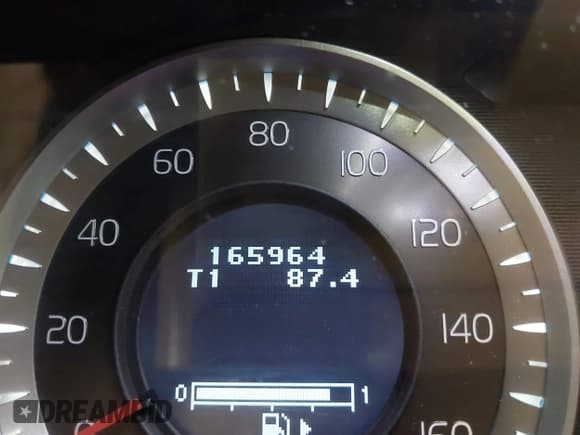 ✅ 2012 Volvo XC60 3.0L • VIN: YV4902DZ2C2316033 • Lot: 41749480. Listed on IAAI with 165,964 mi. Free auction sales archive from the USA and detailed vehicle history report at DreamBid. Image 15.