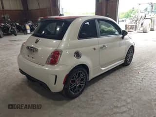 ✅ 2017 FIAT 500 Abarth • VIN: 3C3CFFFH6HT661725 • Lot: 42347556. Wystawiony na IAAI z przebiegiem 57 607 mil. Bezpłatny archiwum sprzedaży aukcyjnych z USA i szczegółowy raport historii pojazdu na DreamBid. Zdjęcie 4.