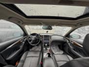 ✅ 2019 Infiniti Q50 Luxe • VIN: JN1EV7APXKM514108 • Lot: 95611925. Wystawiony na Copart z przebiegiem 99 734 mil. Bezpłatny archiwum sprzedaży aukcyjnych z USA i szczegółowy raport historii pojazdu na DreamBid. Zdjęcie 9.